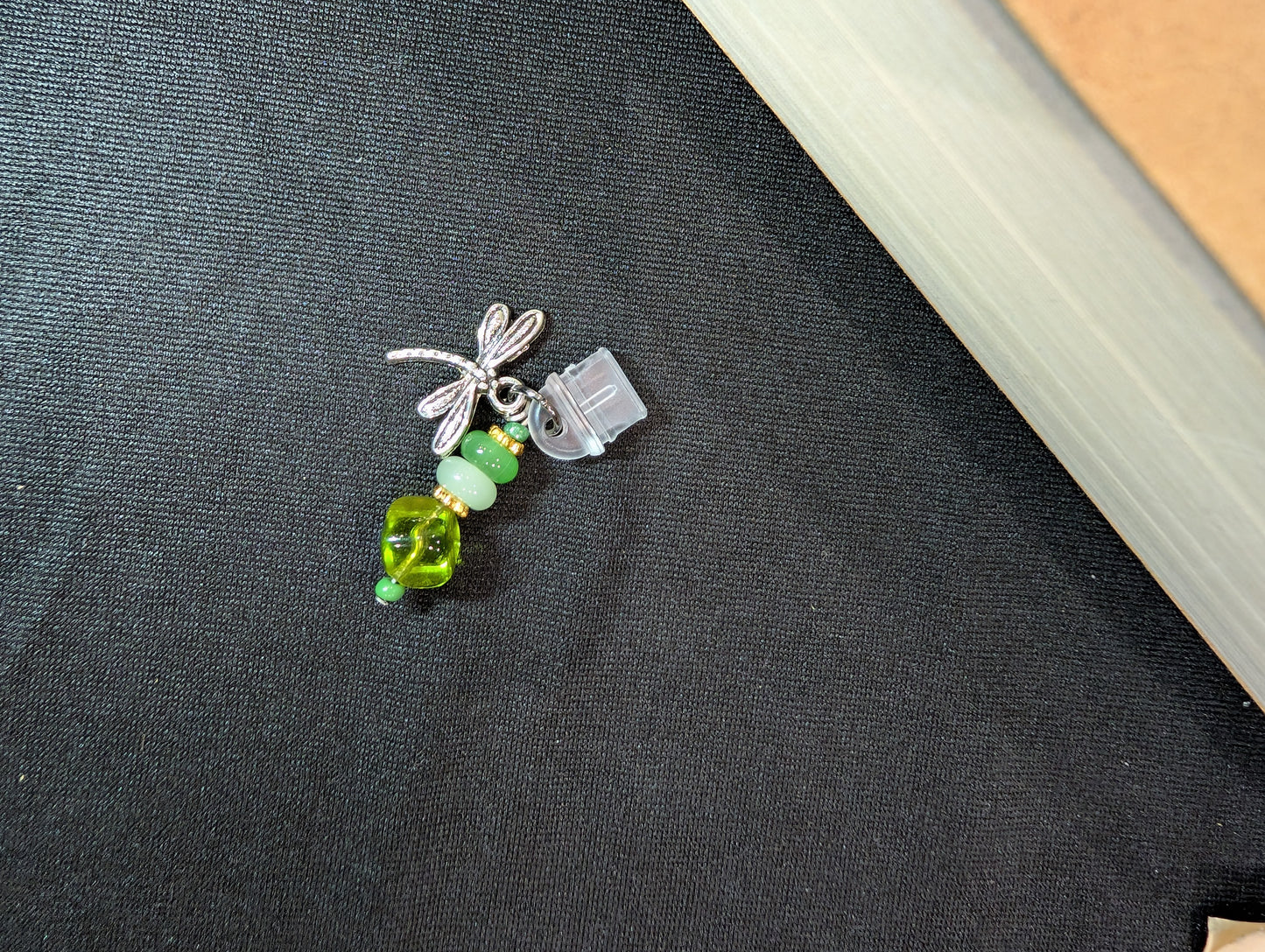 (Kindle) Dust Plug Charm