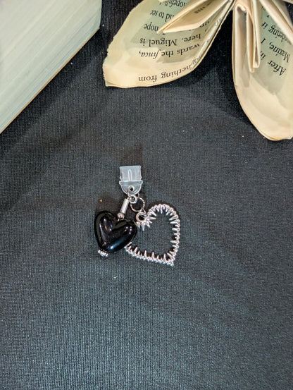 (Kindle) Dust Plug Charm