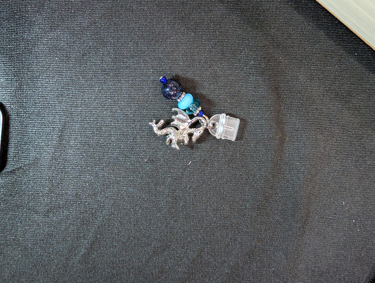 (Kindle) Dust Plug Charm